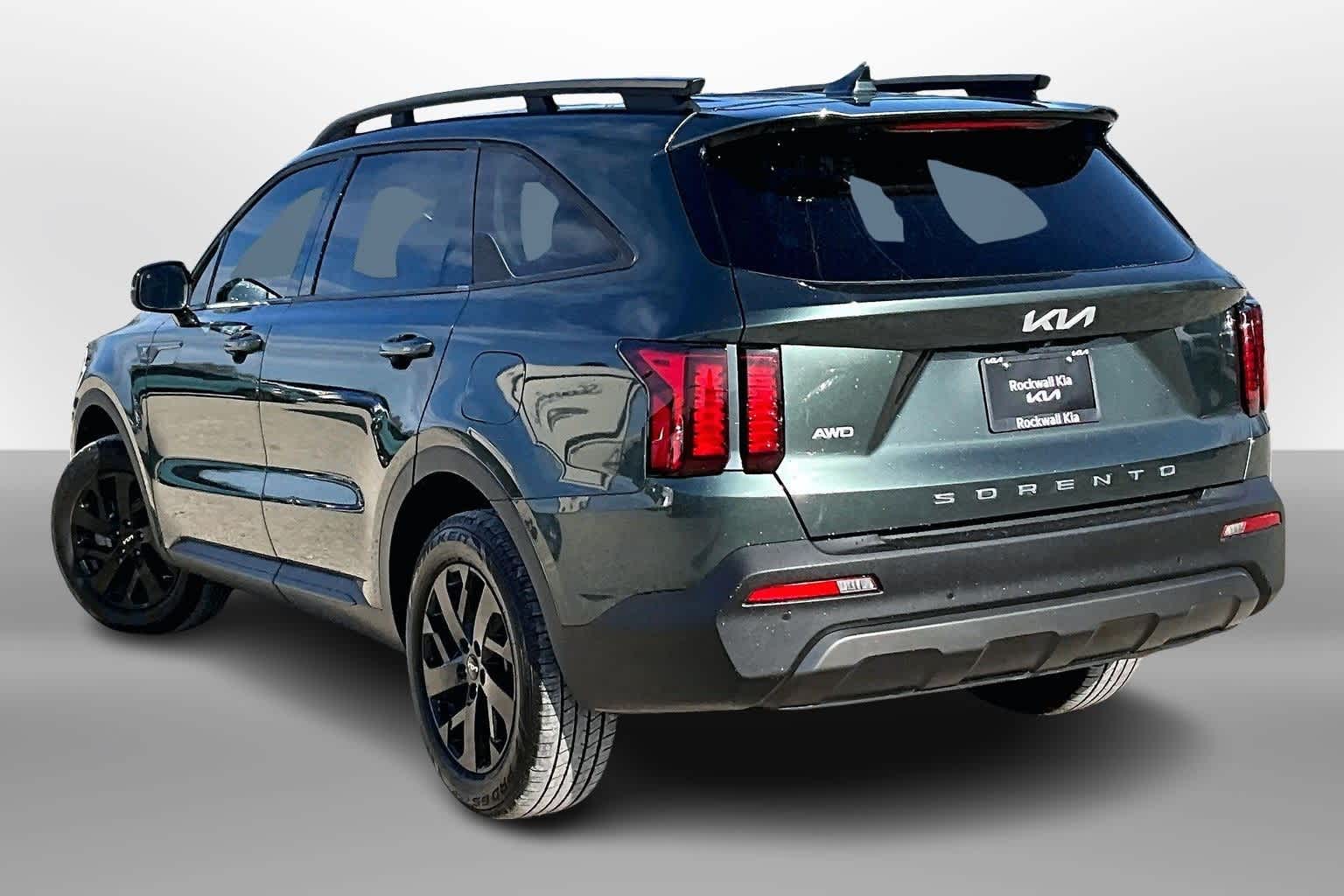 Thumbnail: 2022 Kia Sorento - 10