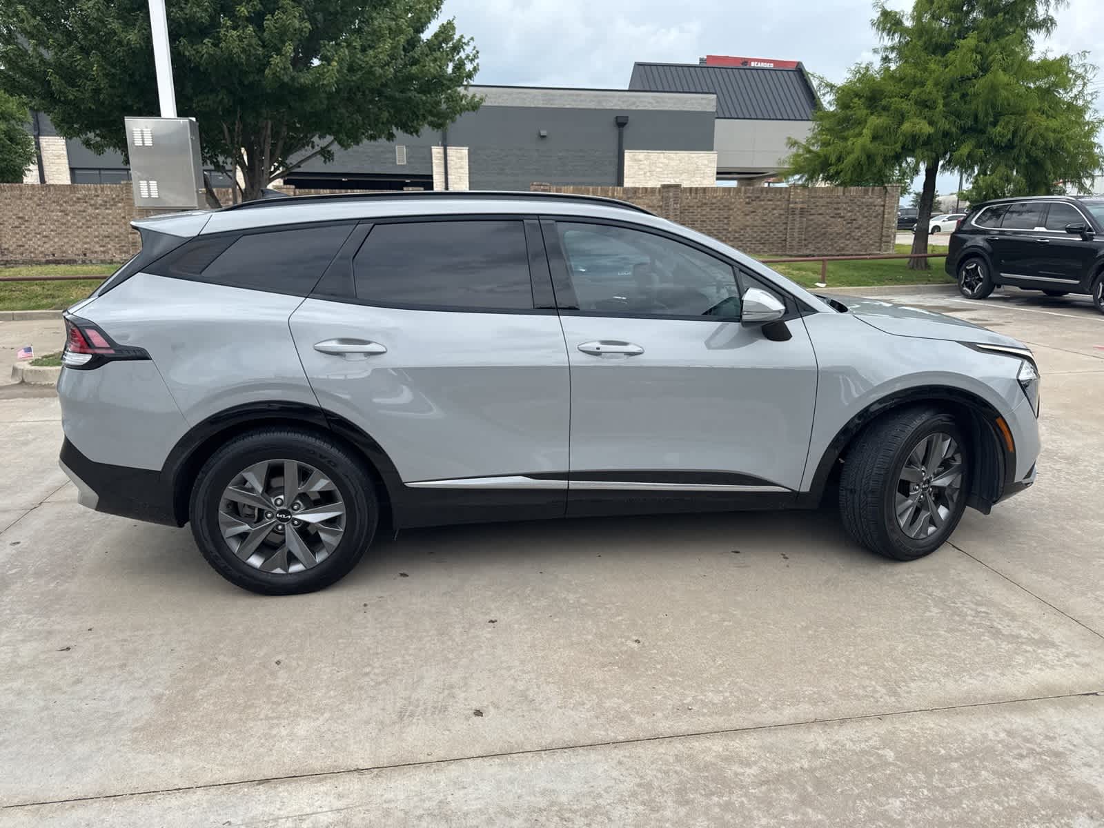 Thumbnail: 2023 Kia Sportage - 4