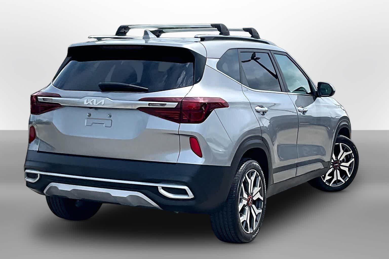 Thumbnail: 2022 Kia Seltos - 2