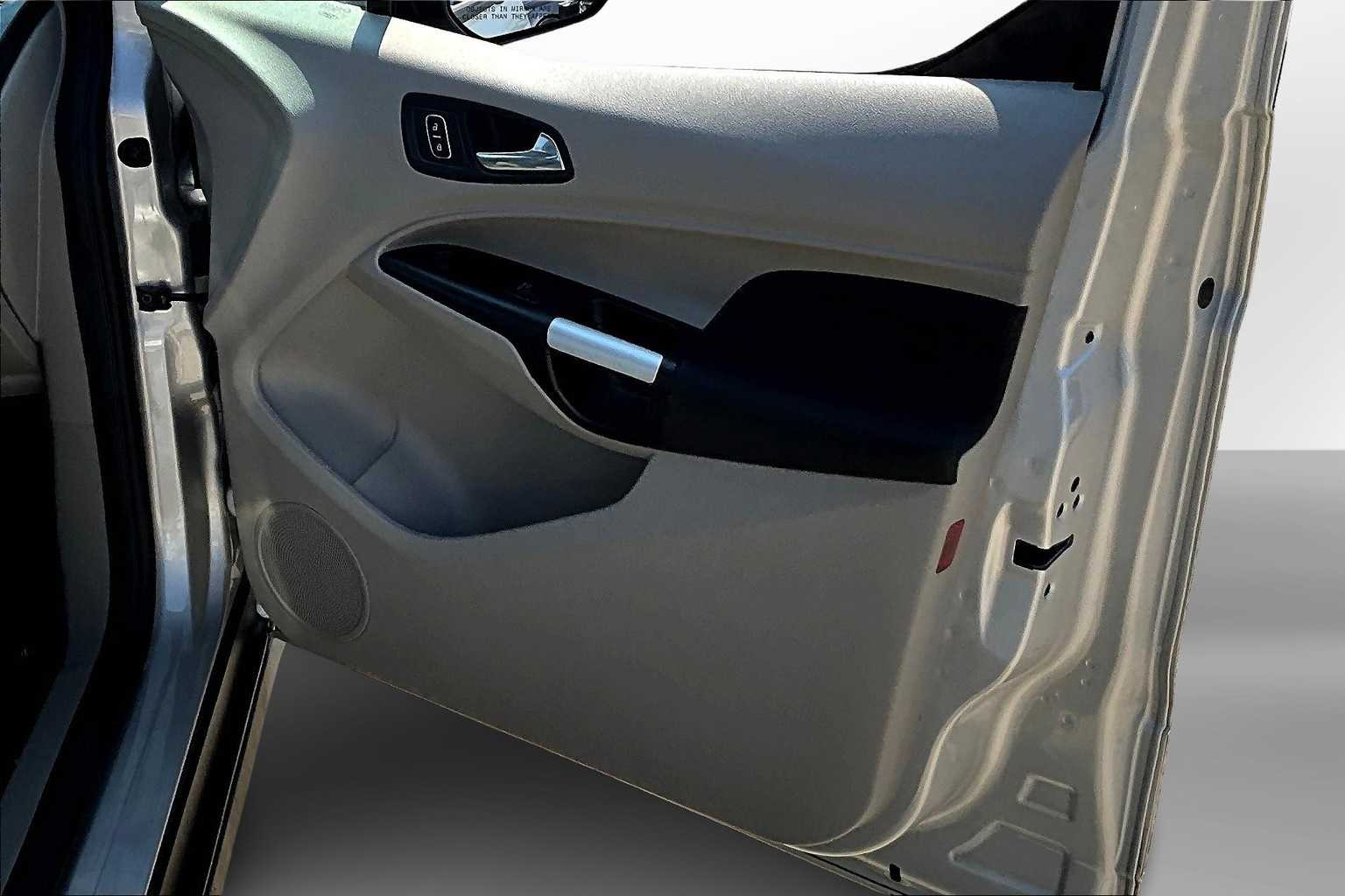 Thumbnail: 2022 Ford Transit Series - 18