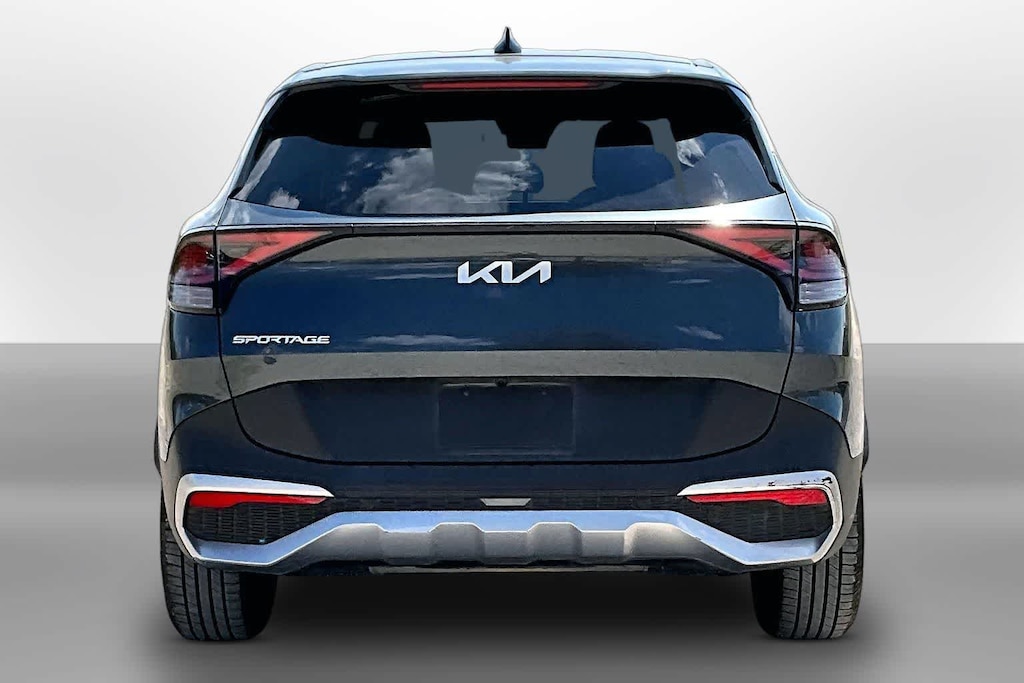 Used 2024 Kia Sportage LX SUV