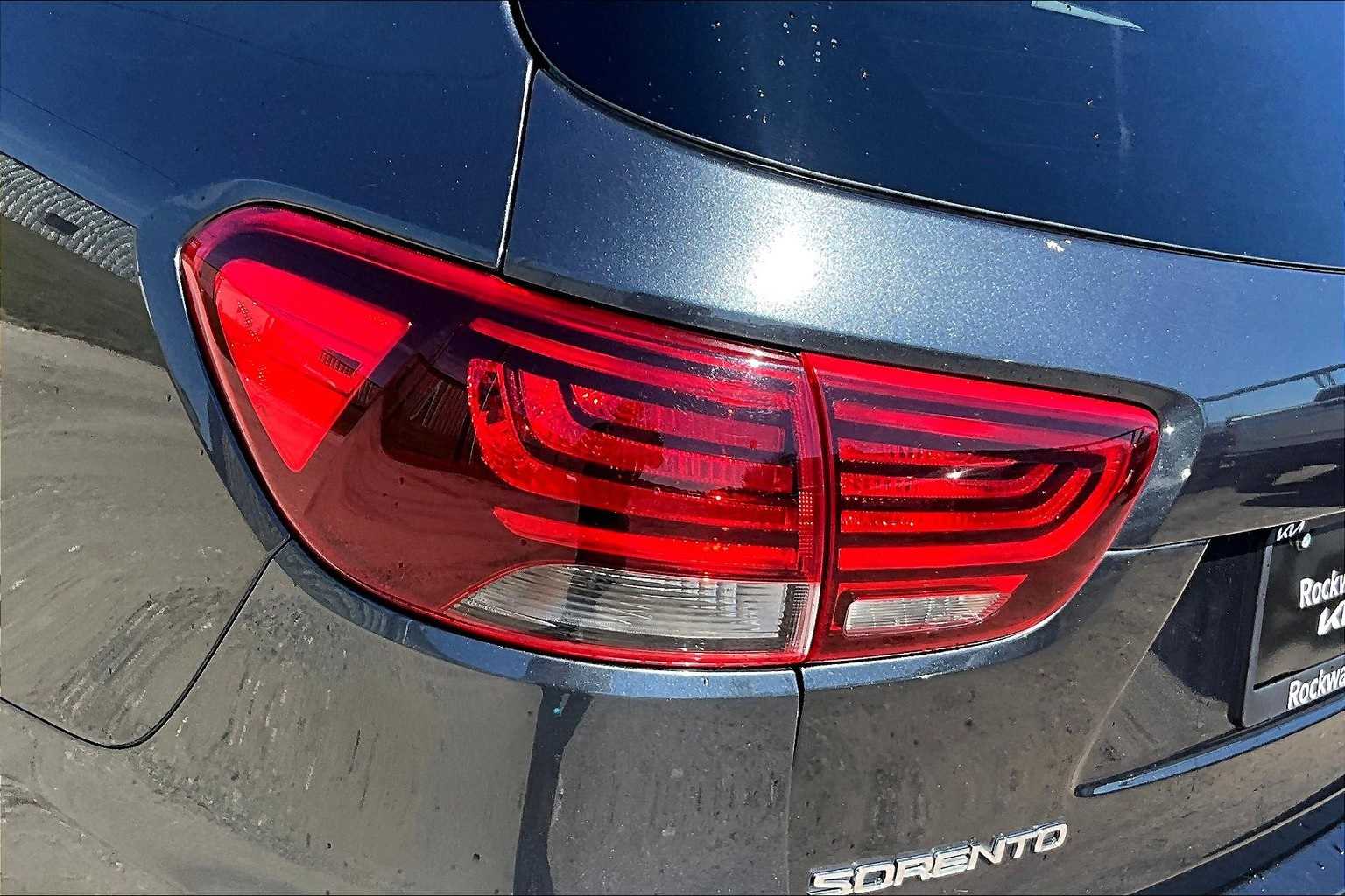 Thumbnail: 2019 Kia Sorento - 31