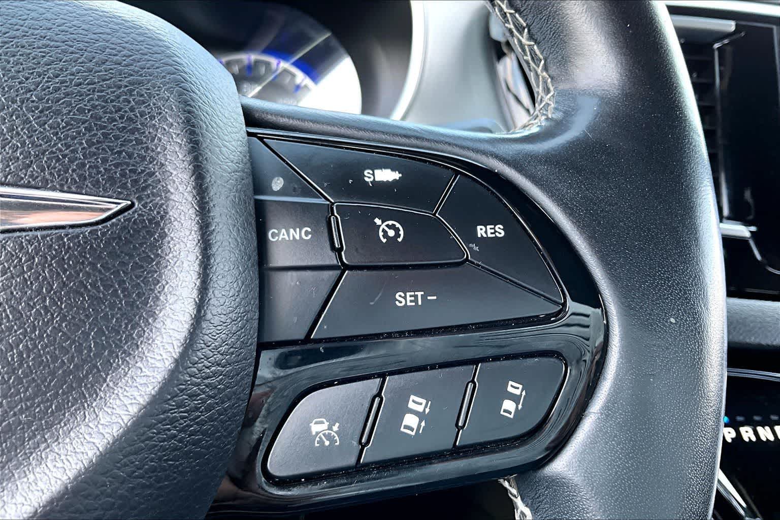 Thumbnail: 2019 Chrysler Pacifica - 17