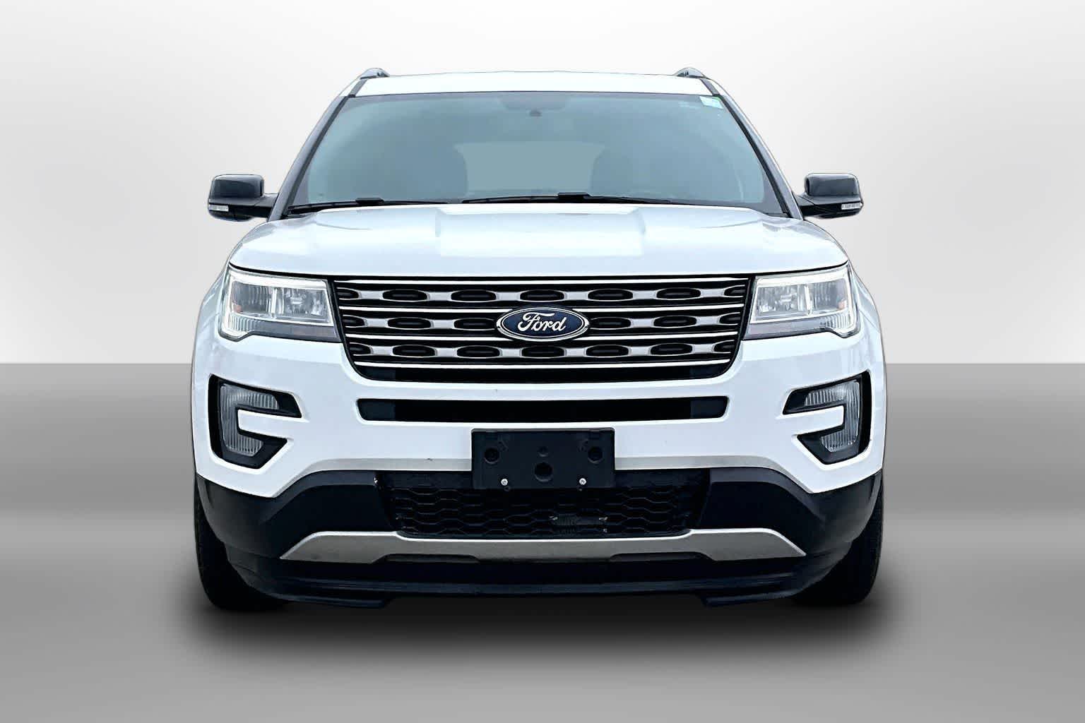 Thumbnail: 2017 Ford Explorer - 3