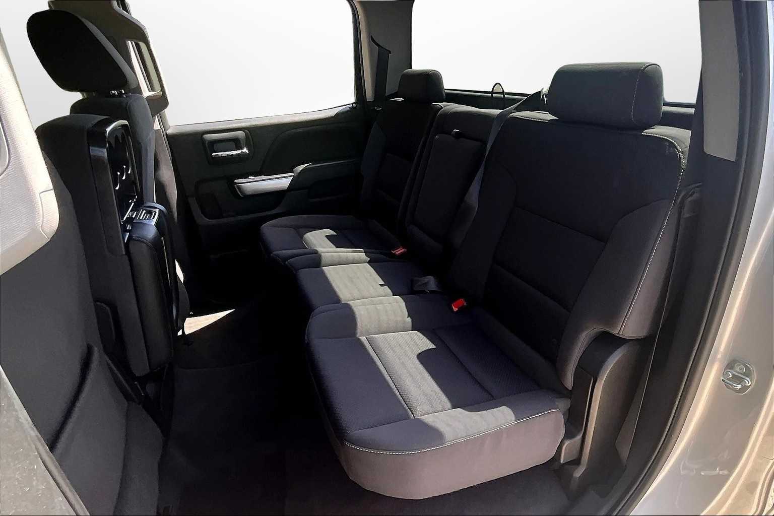 Thumbnail: 2018 Chevrolet Silverado 1500 - 25