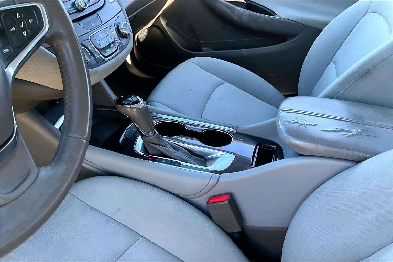 Thumbnail: 2018 Chevrolet Malibu - 13