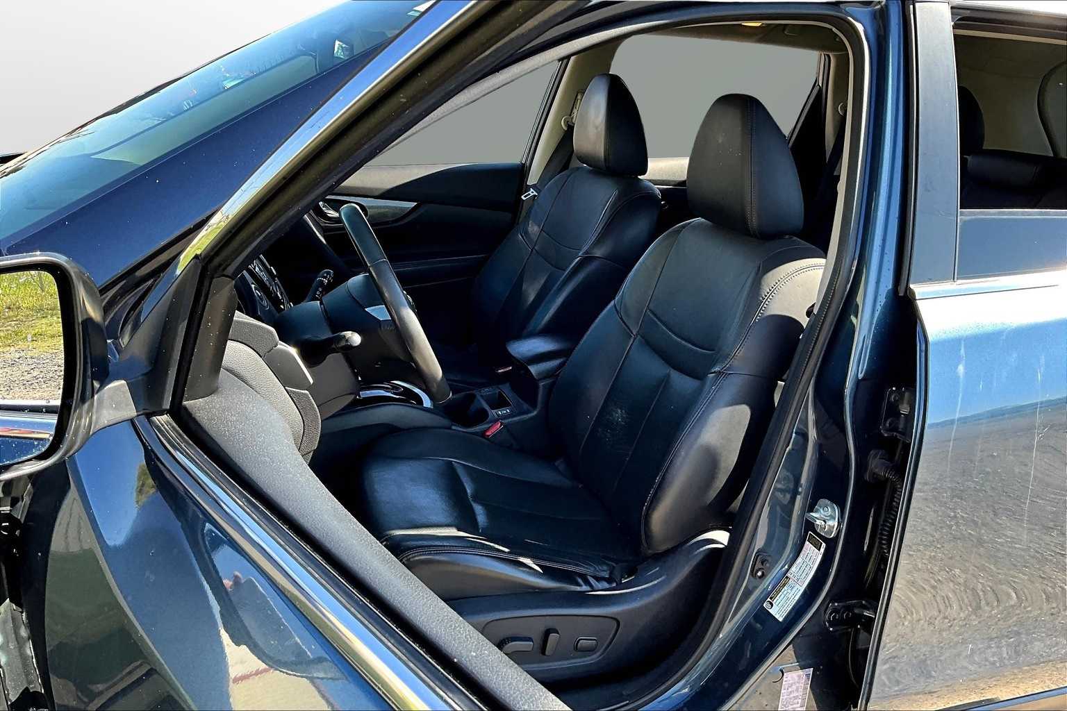 Thumbnail: 2014 Nissan Rogue - 25