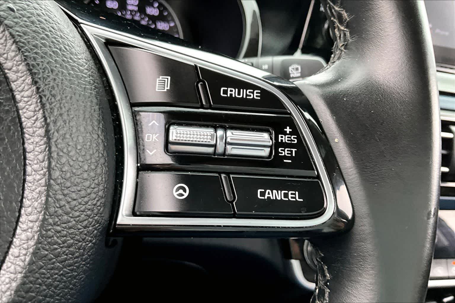 Thumbnail: 2023 Kia Seltos - 18