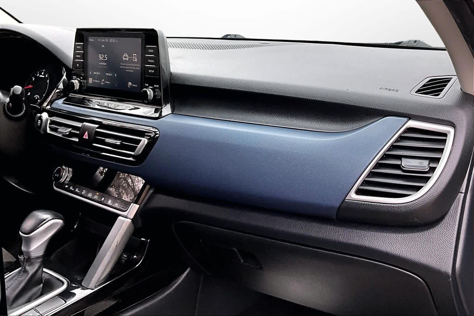 Thumbnail: 2023 Kia Seltos - 15