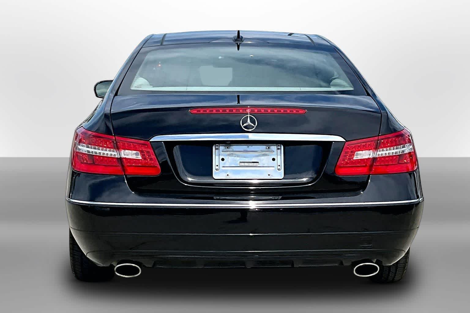 Thumbnail: 2010 Mercedes-Benz E-Class - 4