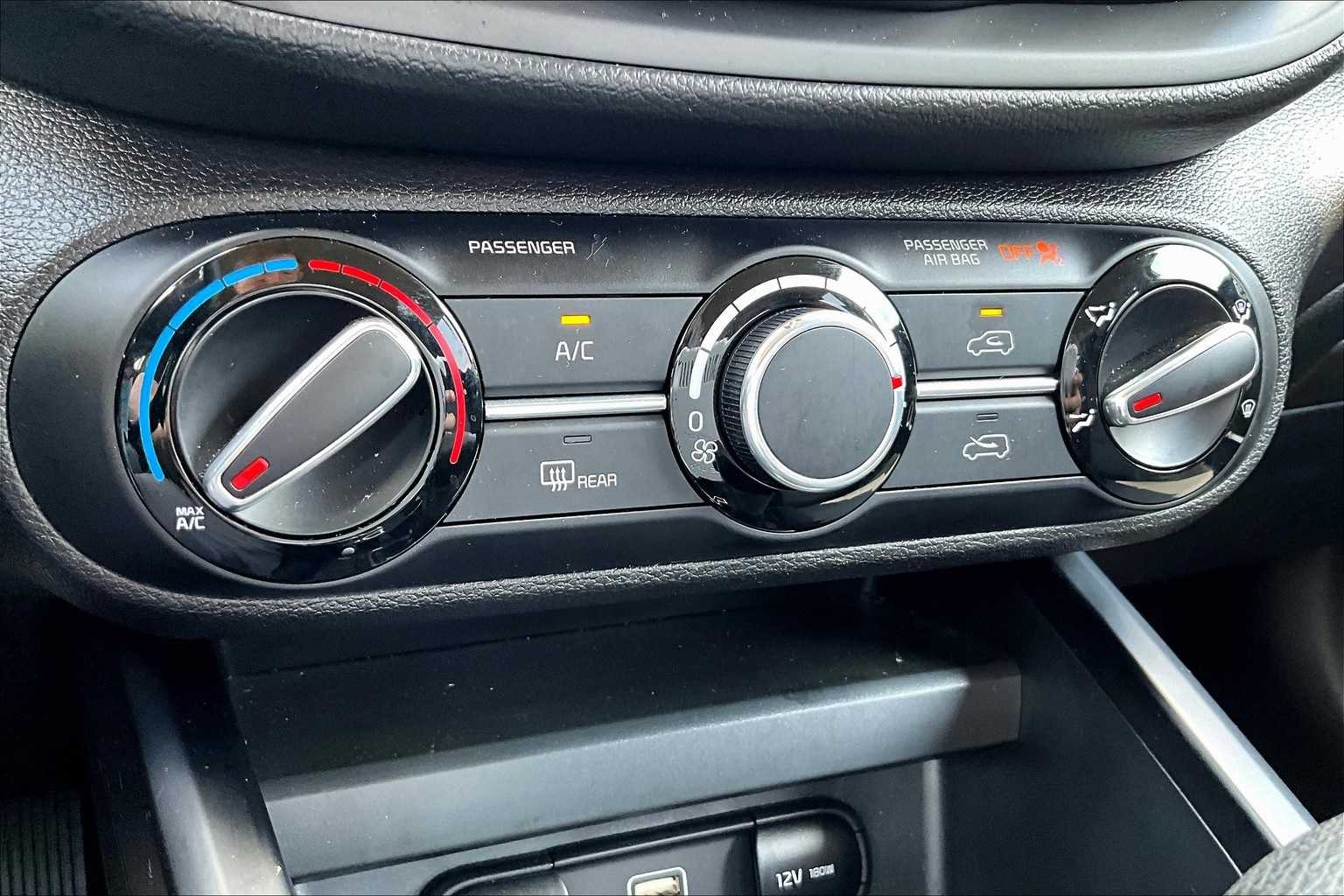 Thumbnail: 2023 Kia Soul - 24