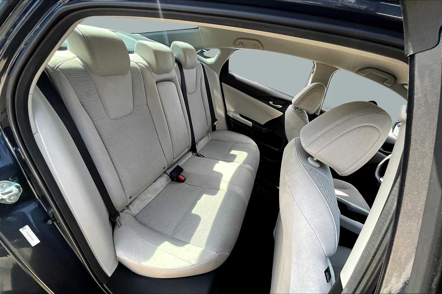 Thumbnail: 2019 Honda Insight - 27