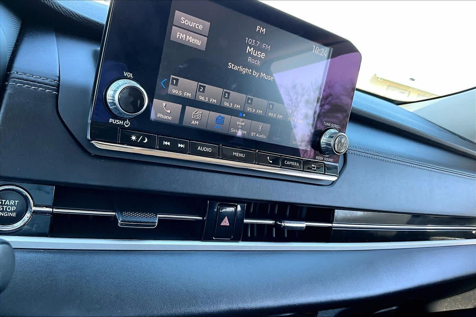 Thumbnail: 2022 Mitsubishi Outlander - 23