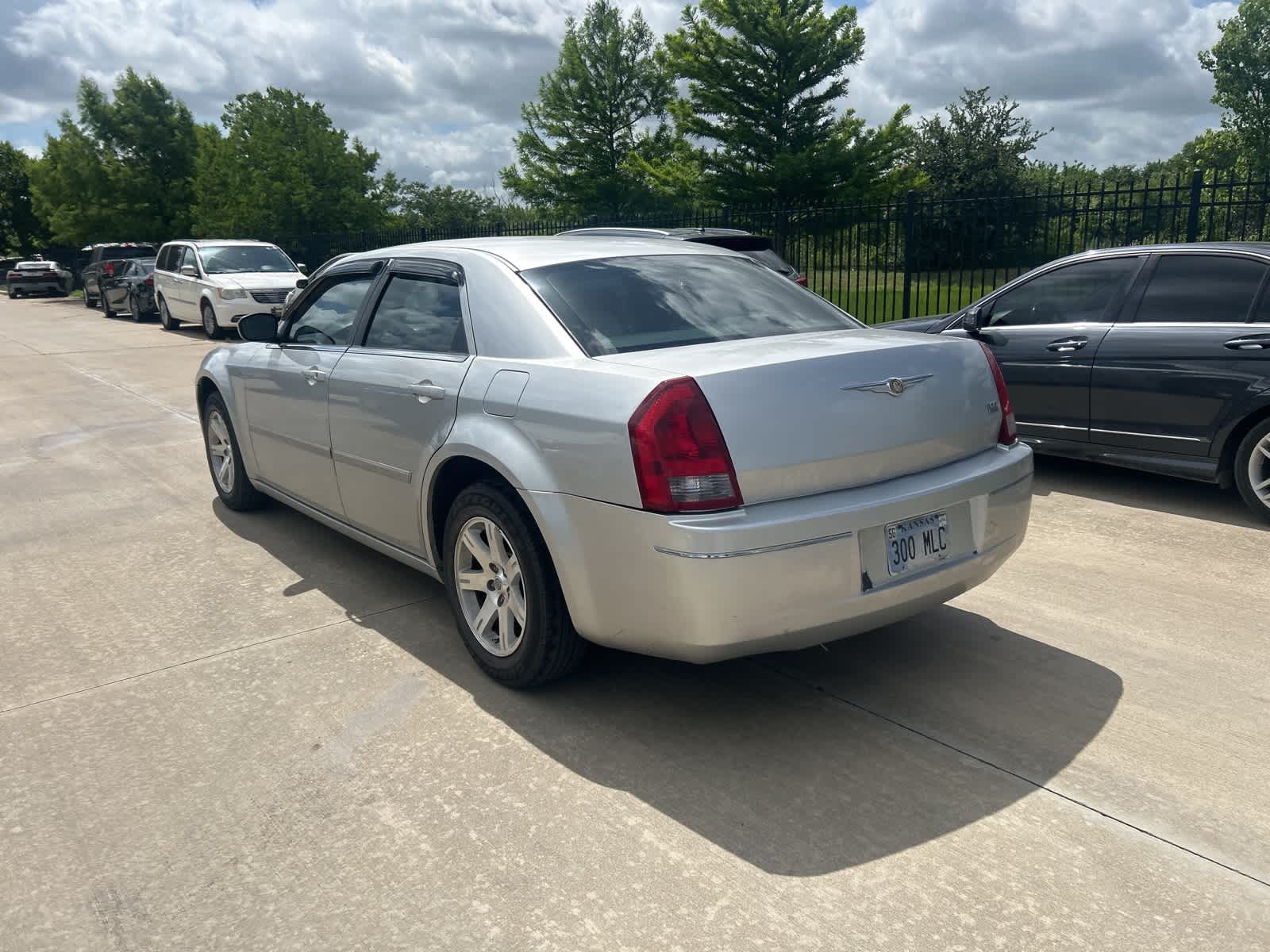 Thumbnail: 2007 Chrysler 300 - 6