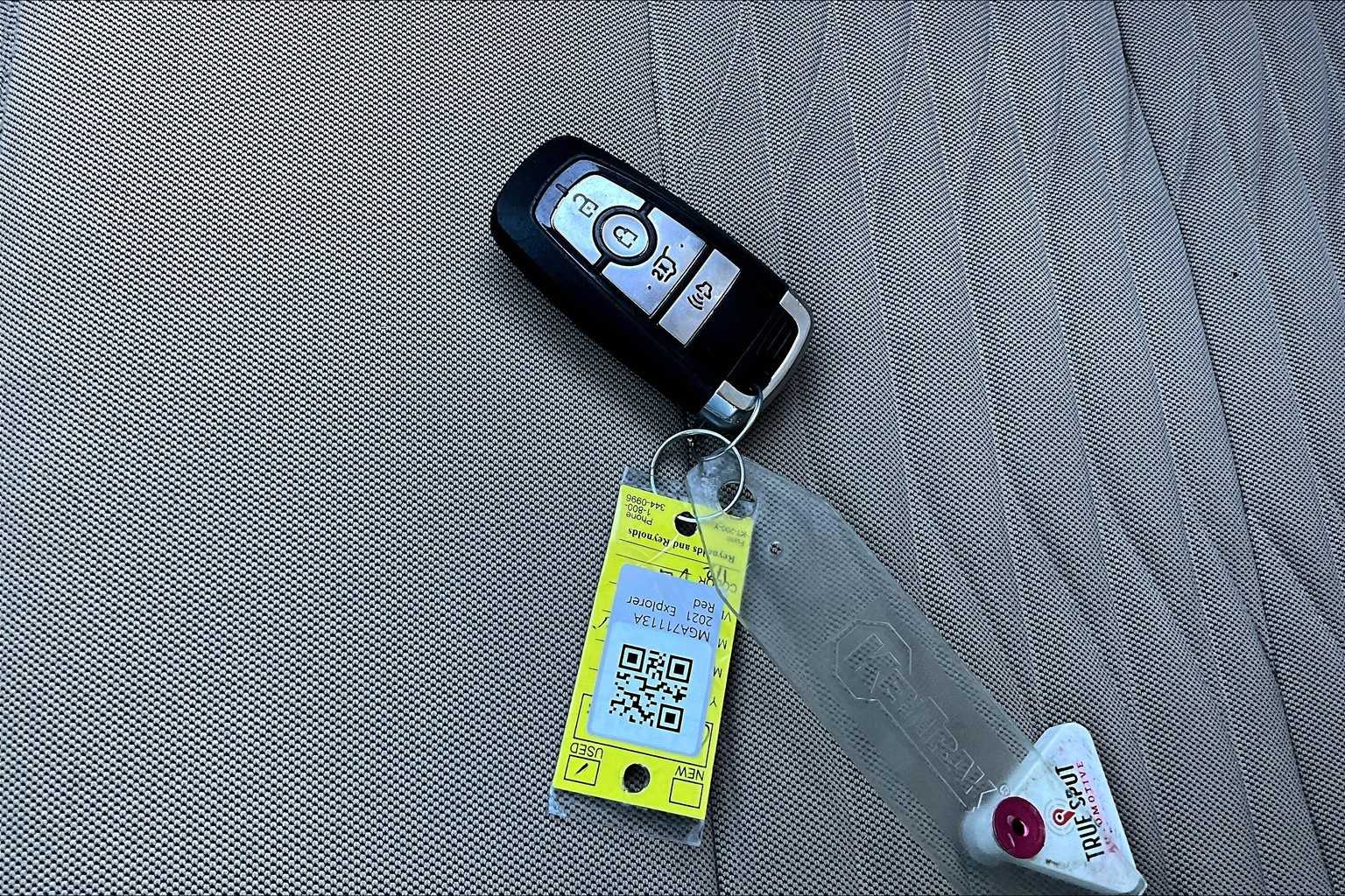 Thumbnail: 2021 Ford Explorer - 9