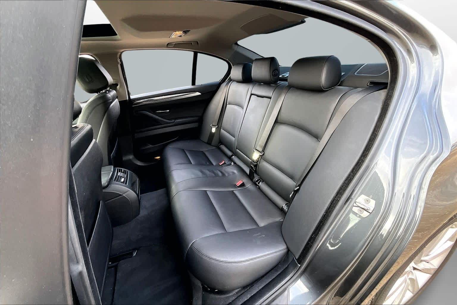 Thumbnail: 2016 BMW 5 Series - 27