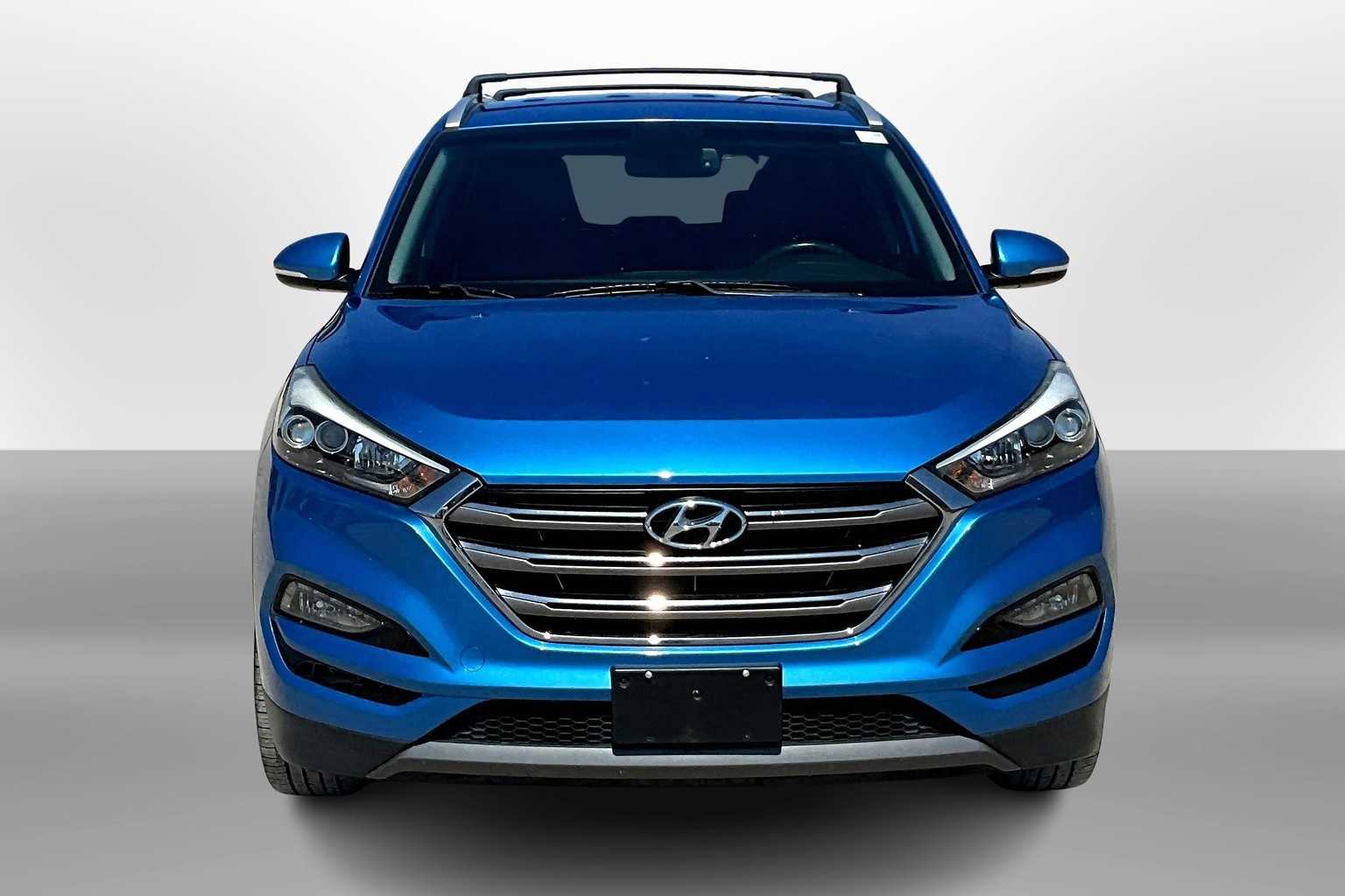 Thumbnail: 2016 Hyundai Tucson - 3