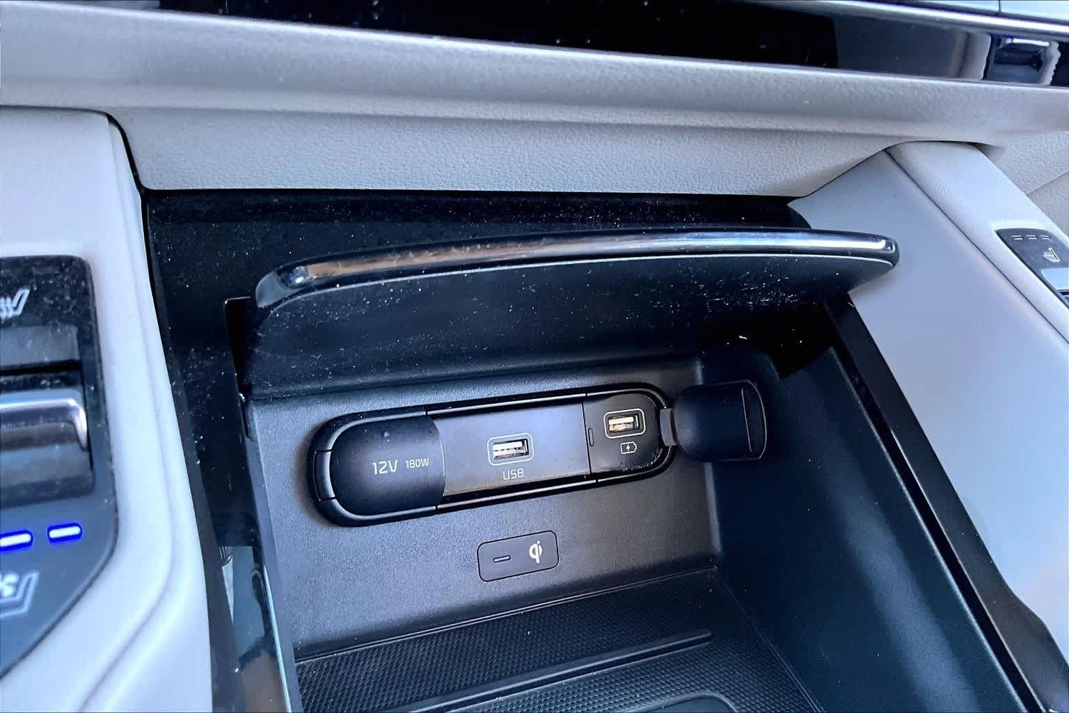 Thumbnail: 2020 Kia Telluride - 21