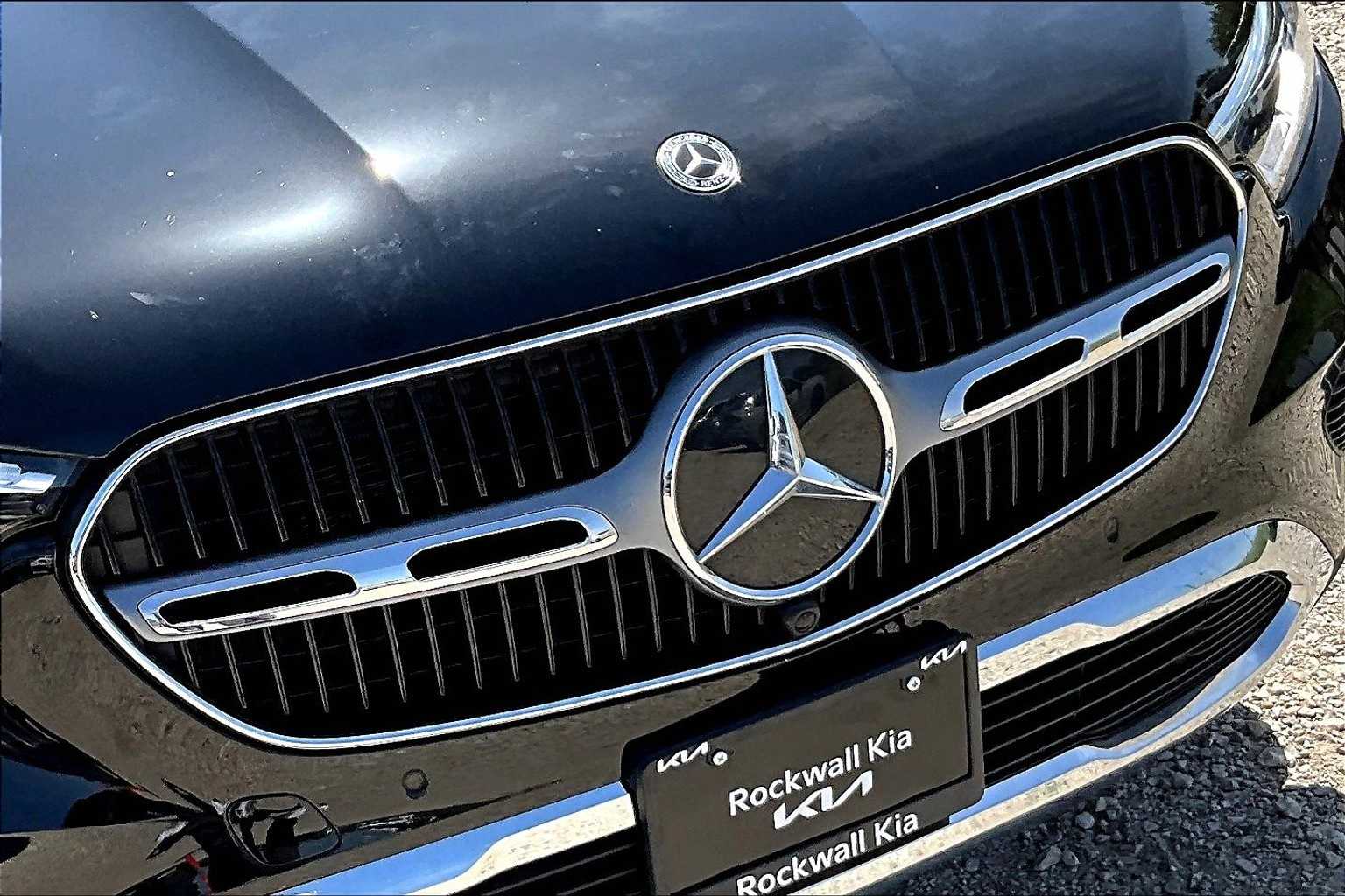 Thumbnail: 2024 Mercedes-Benz GLC - 28