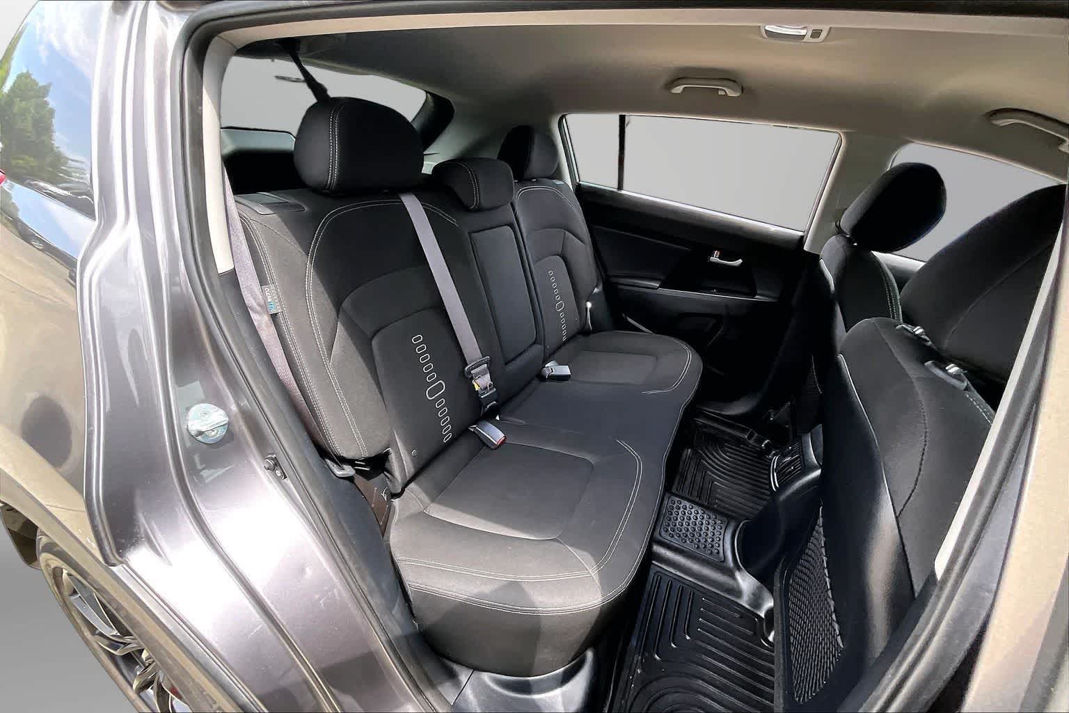 Thumbnail: 2014 Kia Sportage - 26