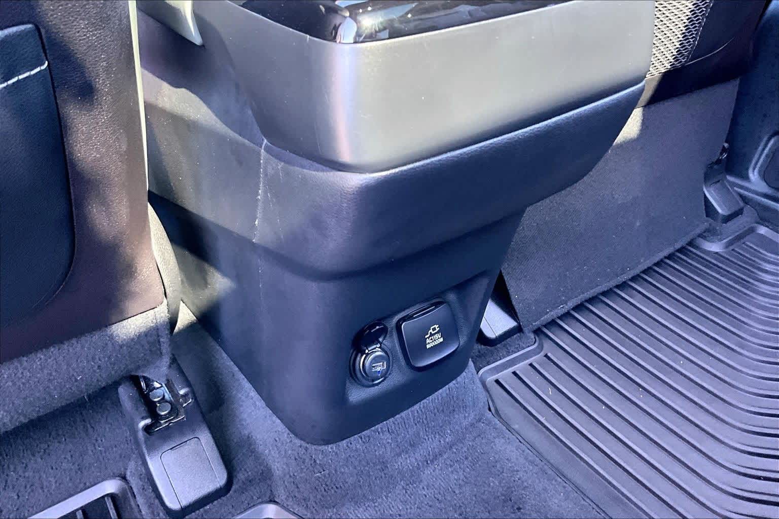 Thumbnail: 2024 Kia Telluride - 22