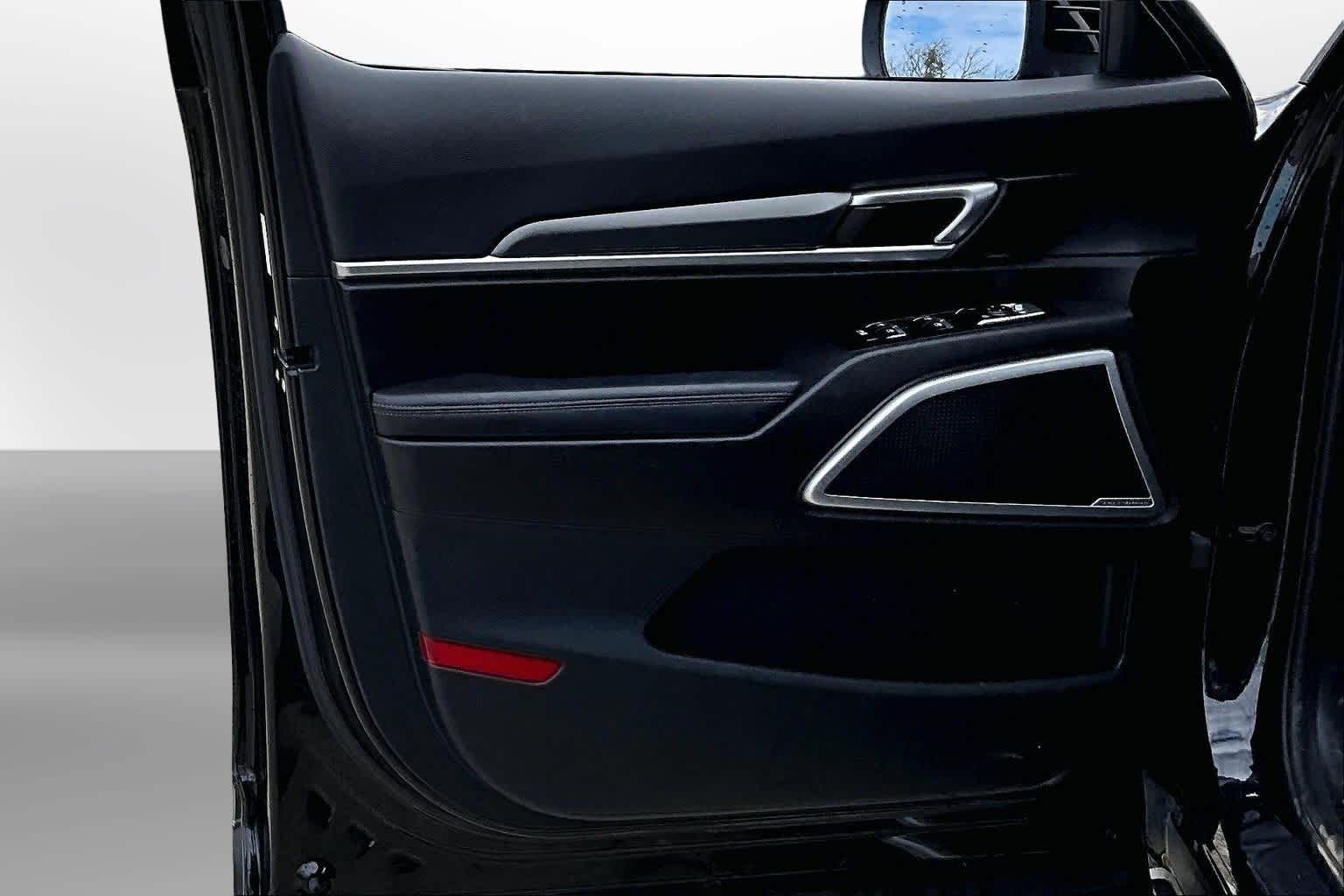 Thumbnail: 2021 Kia Telluride - 17