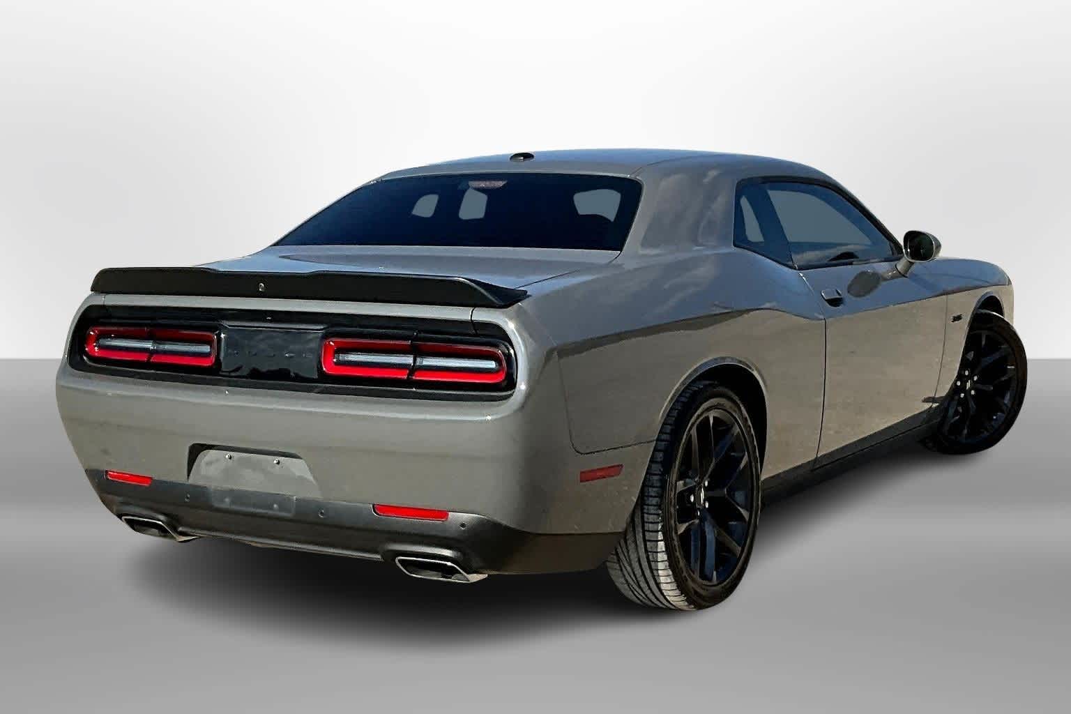 2023 Dodge Challenger R/T photo 2