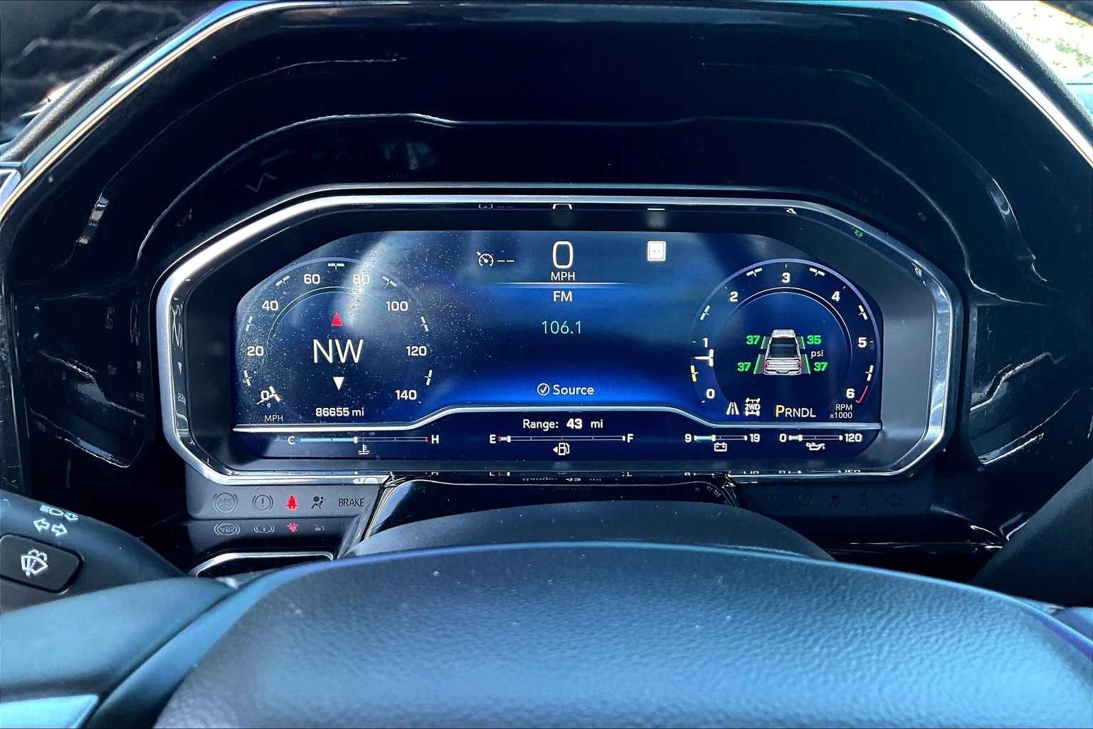 Thumbnail: 2023 Chevrolet Silverado 1500 - 21