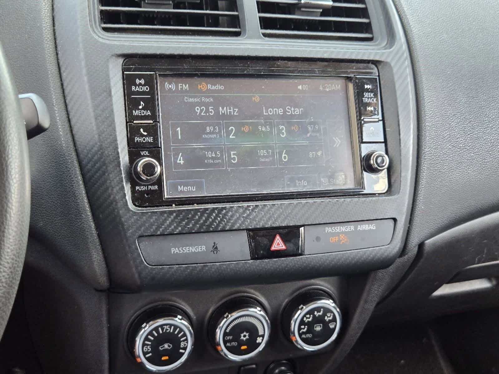 Thumbnail: 2019 Mitsubishi Outlander Sport - 16