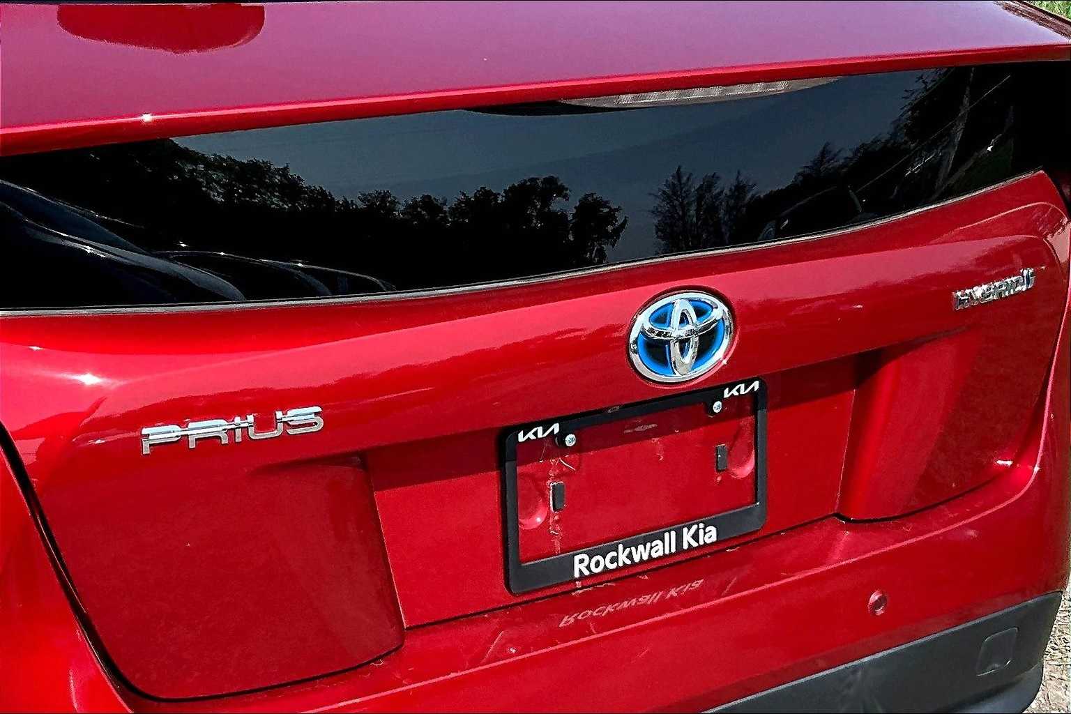 Thumbnail: 2017 Toyota Prius - 30