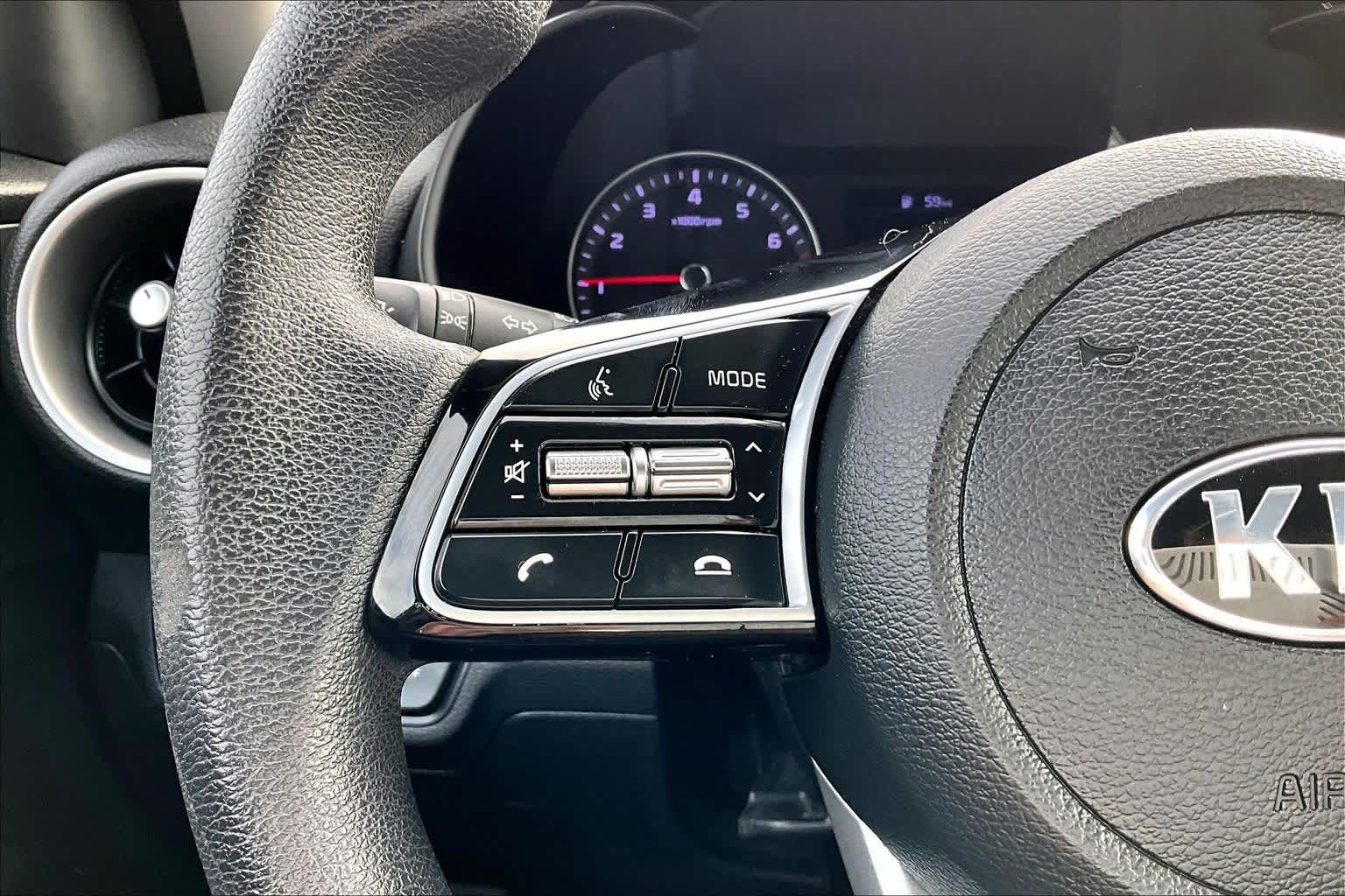 Thumbnail: 2019 Kia Forte - 18