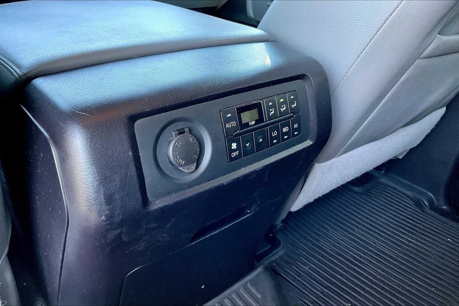 Thumbnail: 2020 Toyota Sequoia - 25