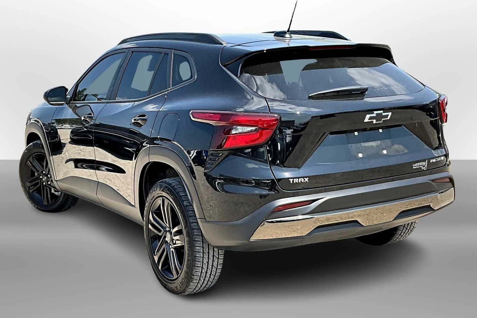Thumbnail: 2024 Chevrolet Trax - 11