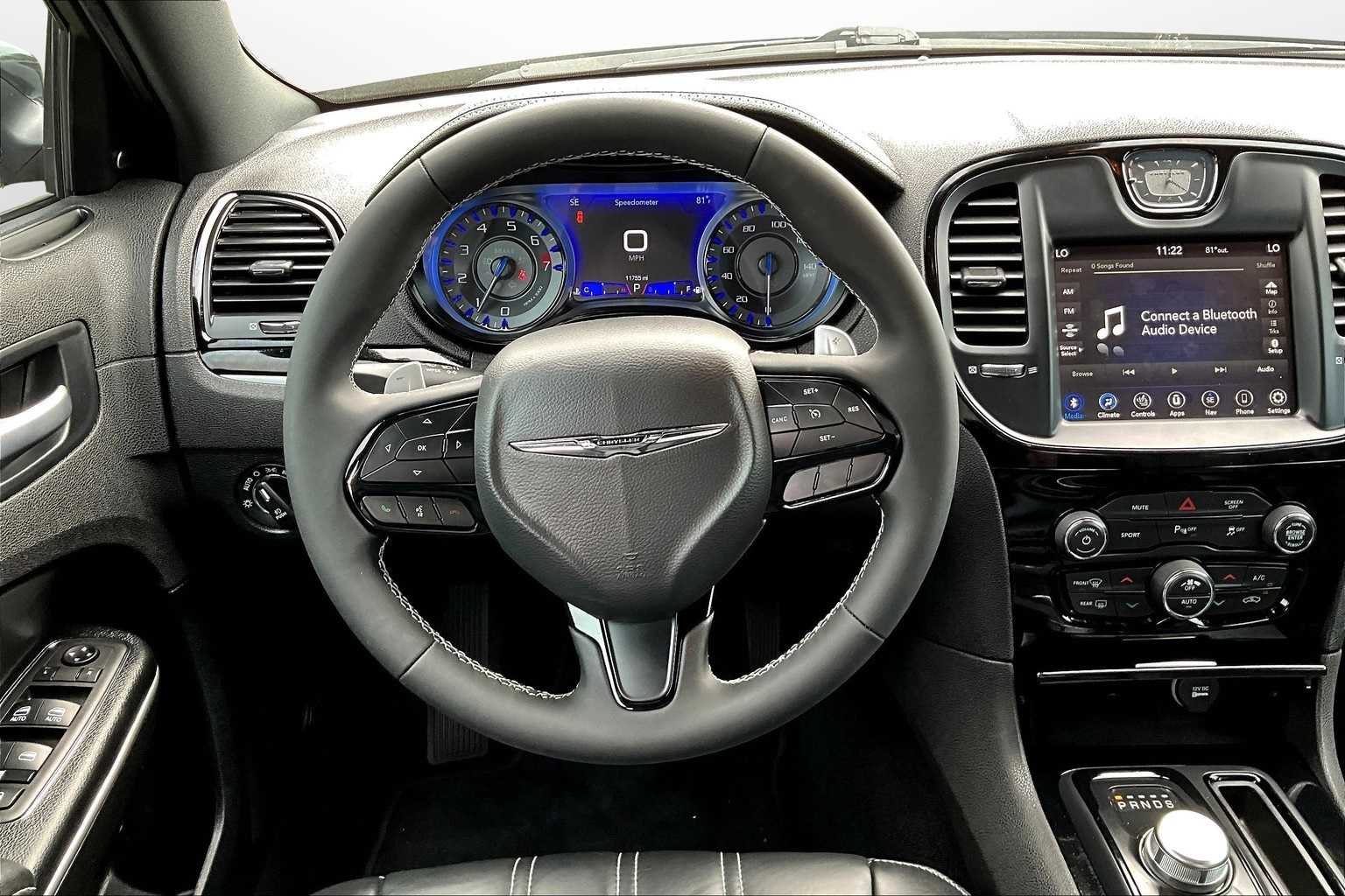 Thumbnail: 2023 Chrysler 300 - 5