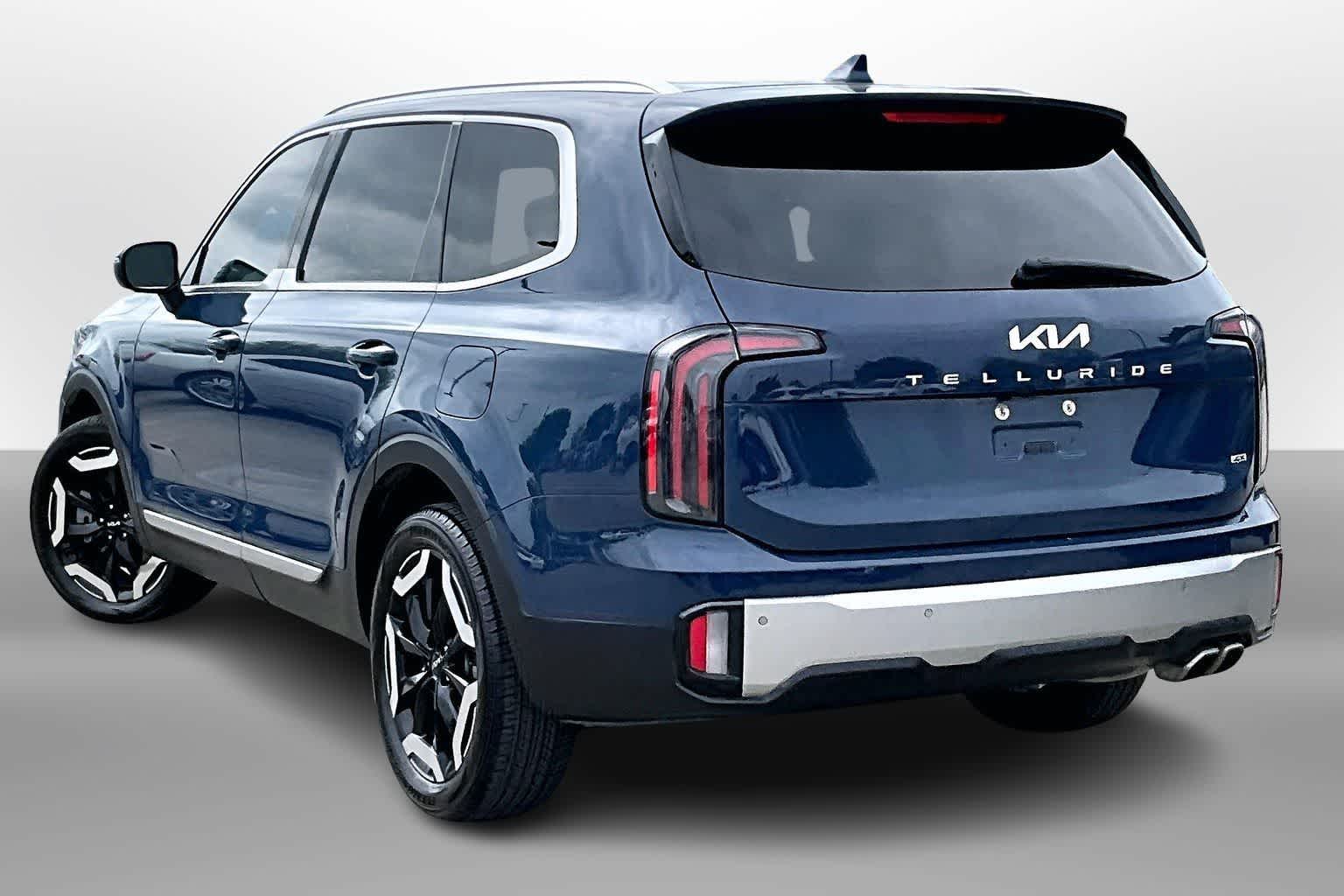 Thumbnail: 2023 Kia Telluride - 11