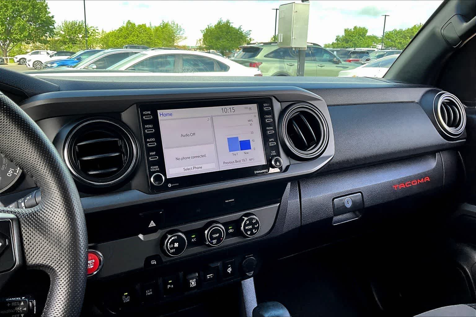 Thumbnail: 2020 Toyota Tacoma - 6