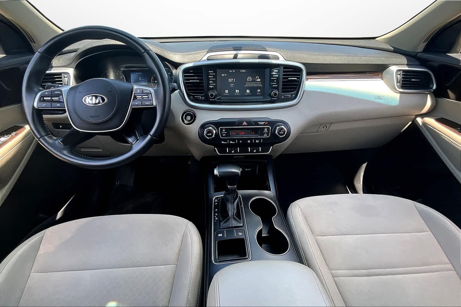 Thumbnail: 2020 Kia Sorento - 15
