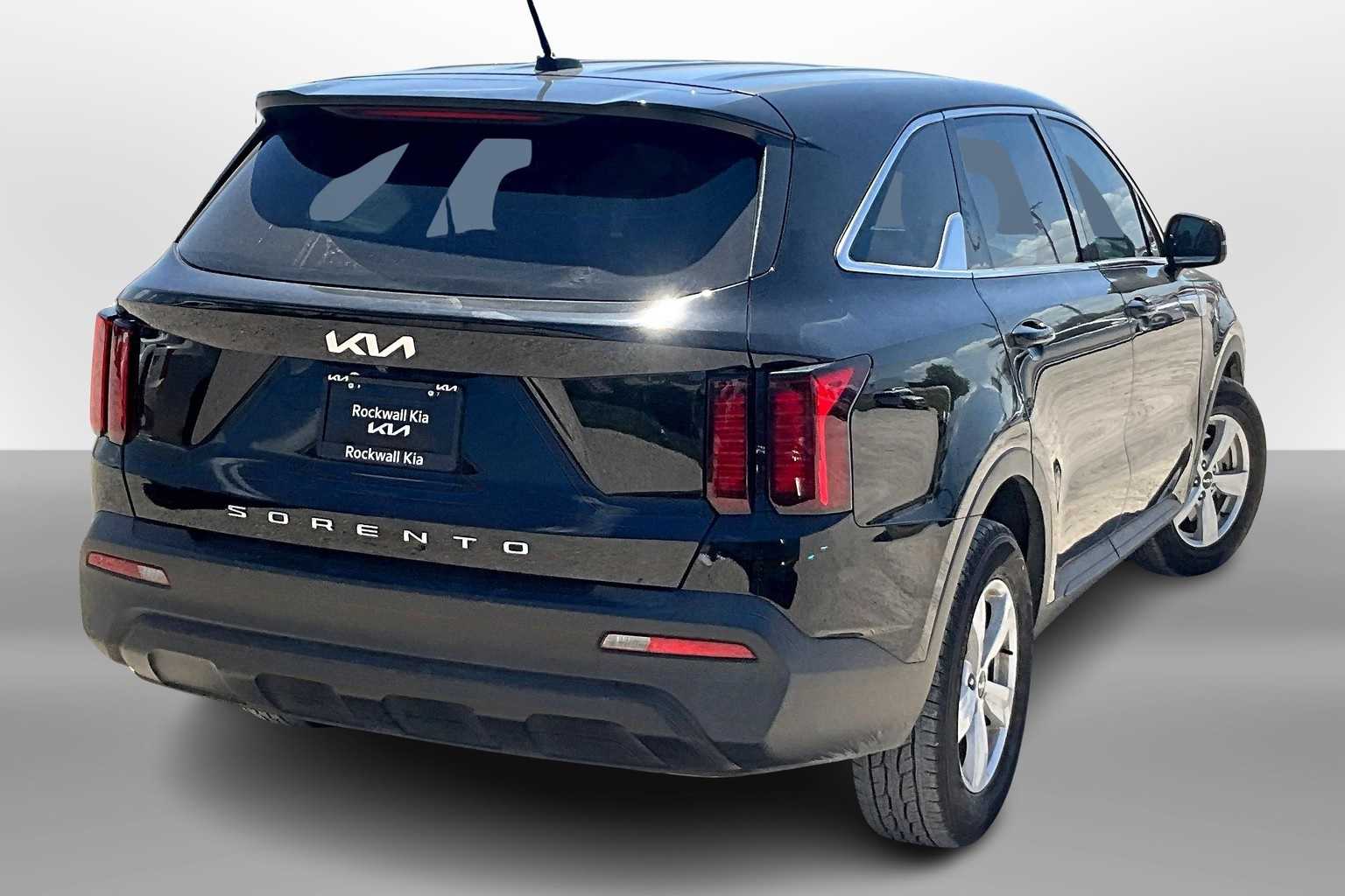 Thumbnail: 2022 Kia Sorento - 2