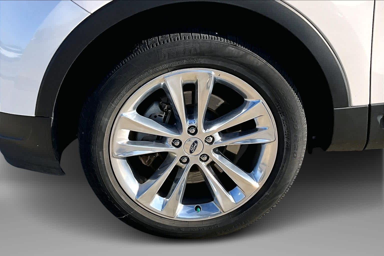 Thumbnail: 2019 Ford Explorer - 8