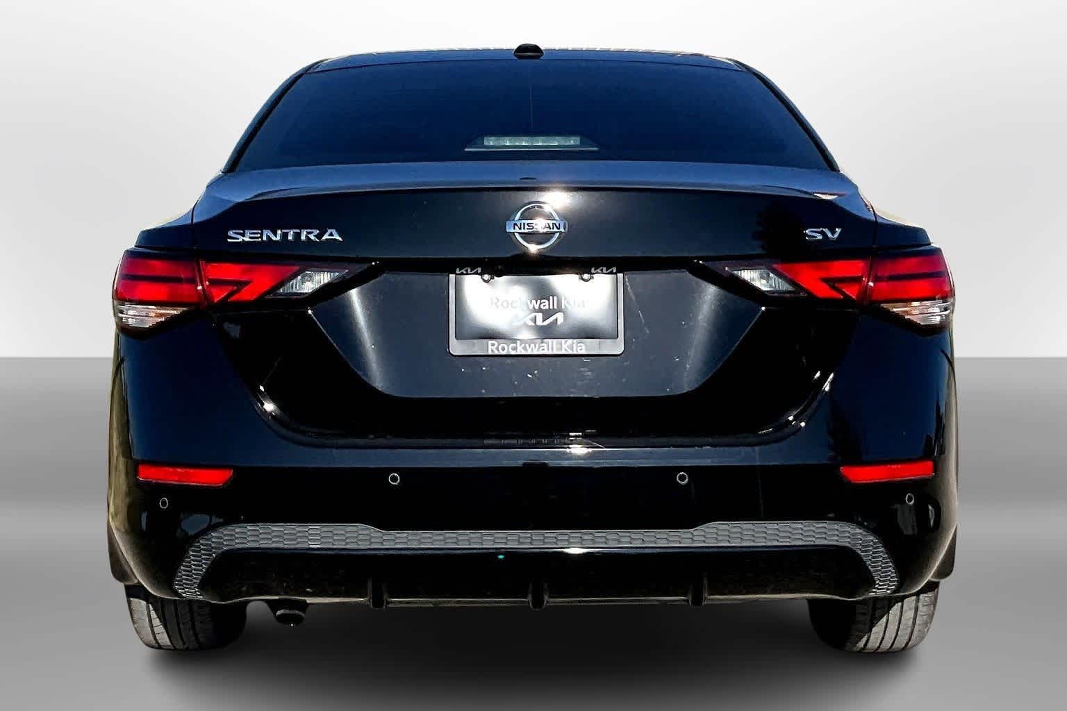Thumbnail: 2022 Nissan Sentra - 4