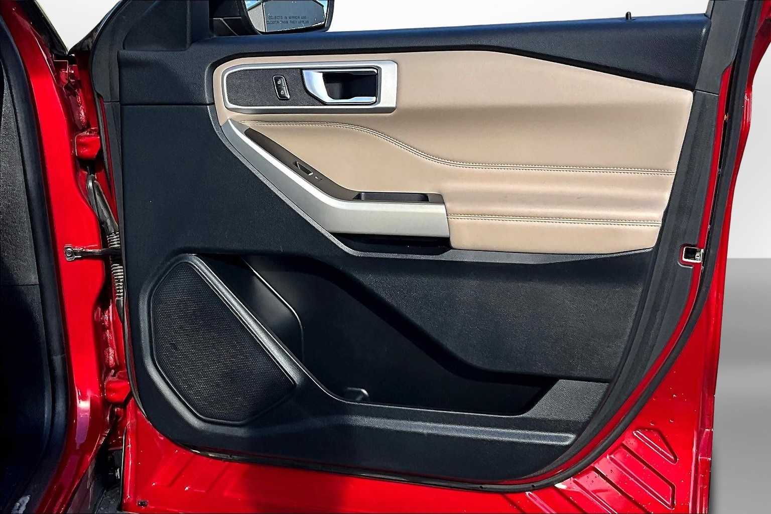 Thumbnail: 2021 Ford Explorer - 18