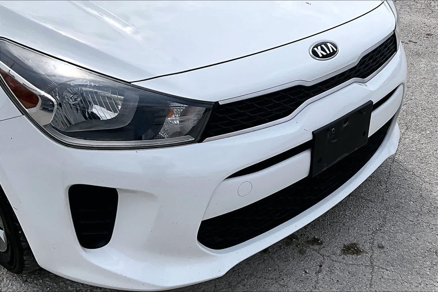 Thumbnail: 2020 Kia Rio - 24