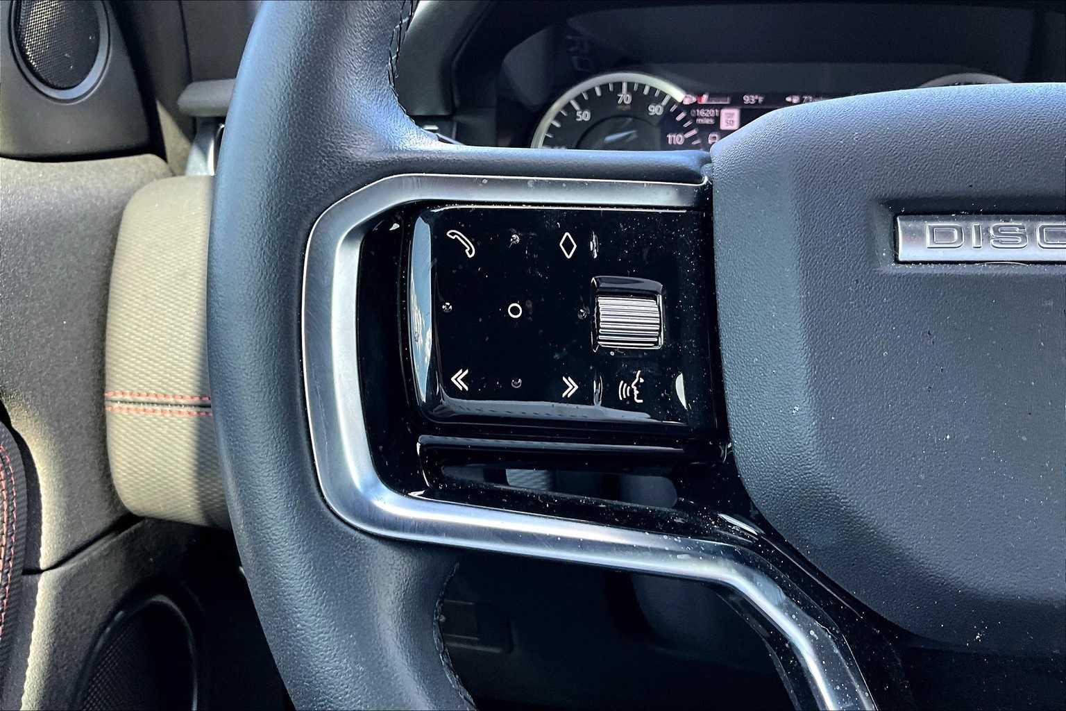 Thumbnail: 2023 Land Rover Discovery Sport - 19