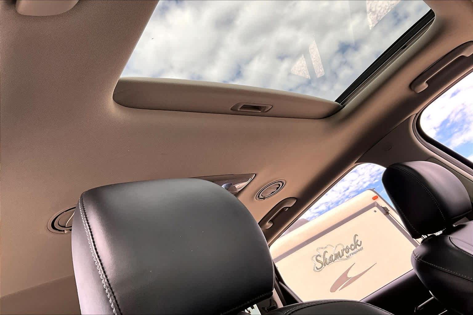 Thumbnail: 2021 Kia Telluride - 16