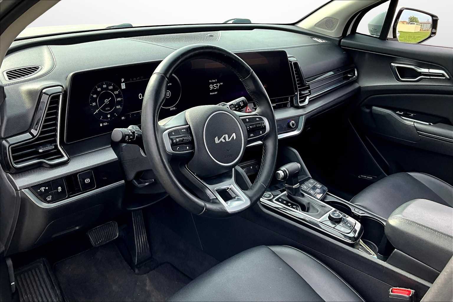 Thumbnail: 2023 Kia Sportage - 12