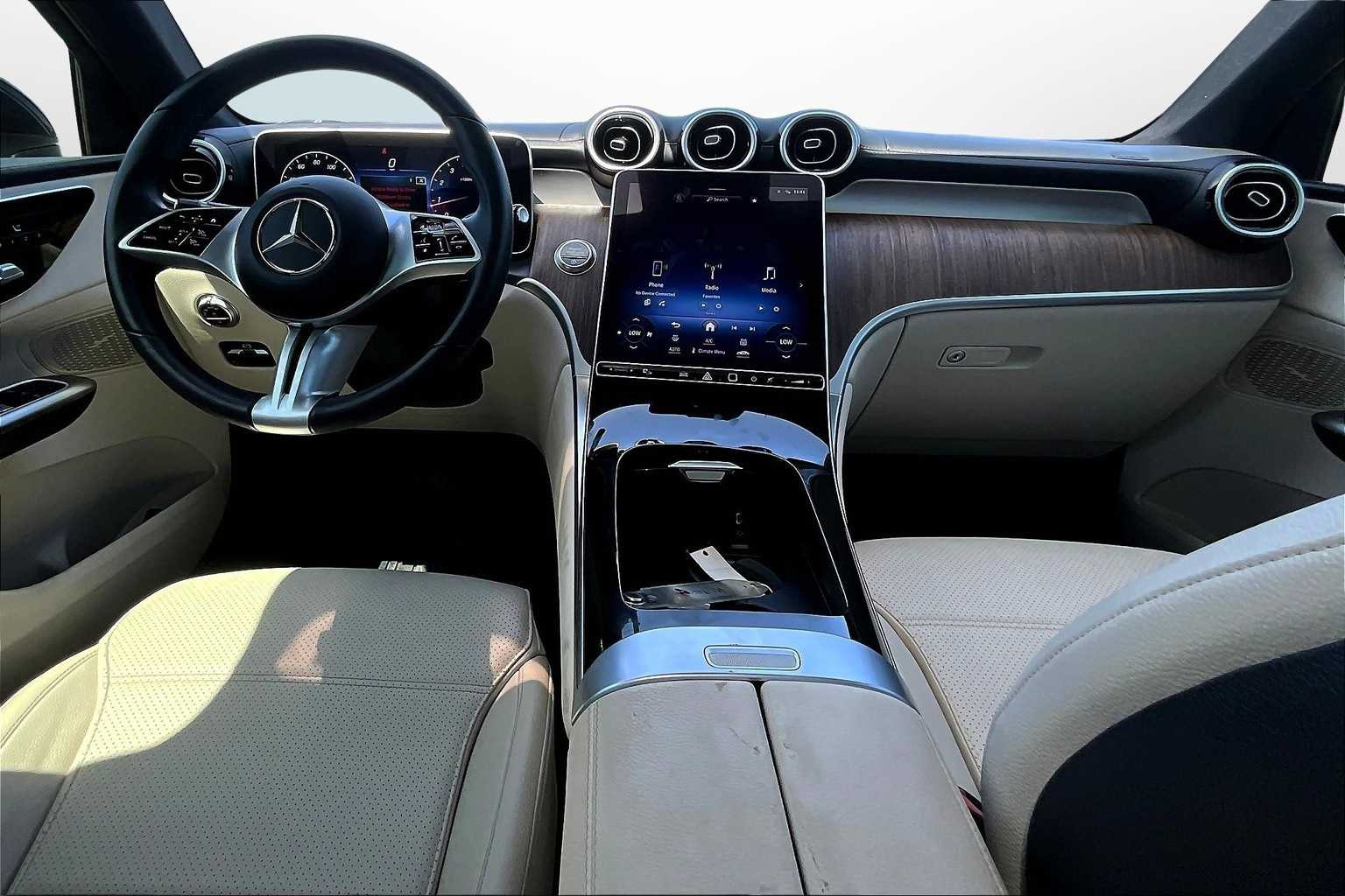 Thumbnail: 2024 Mercedes-Benz GLC - 14