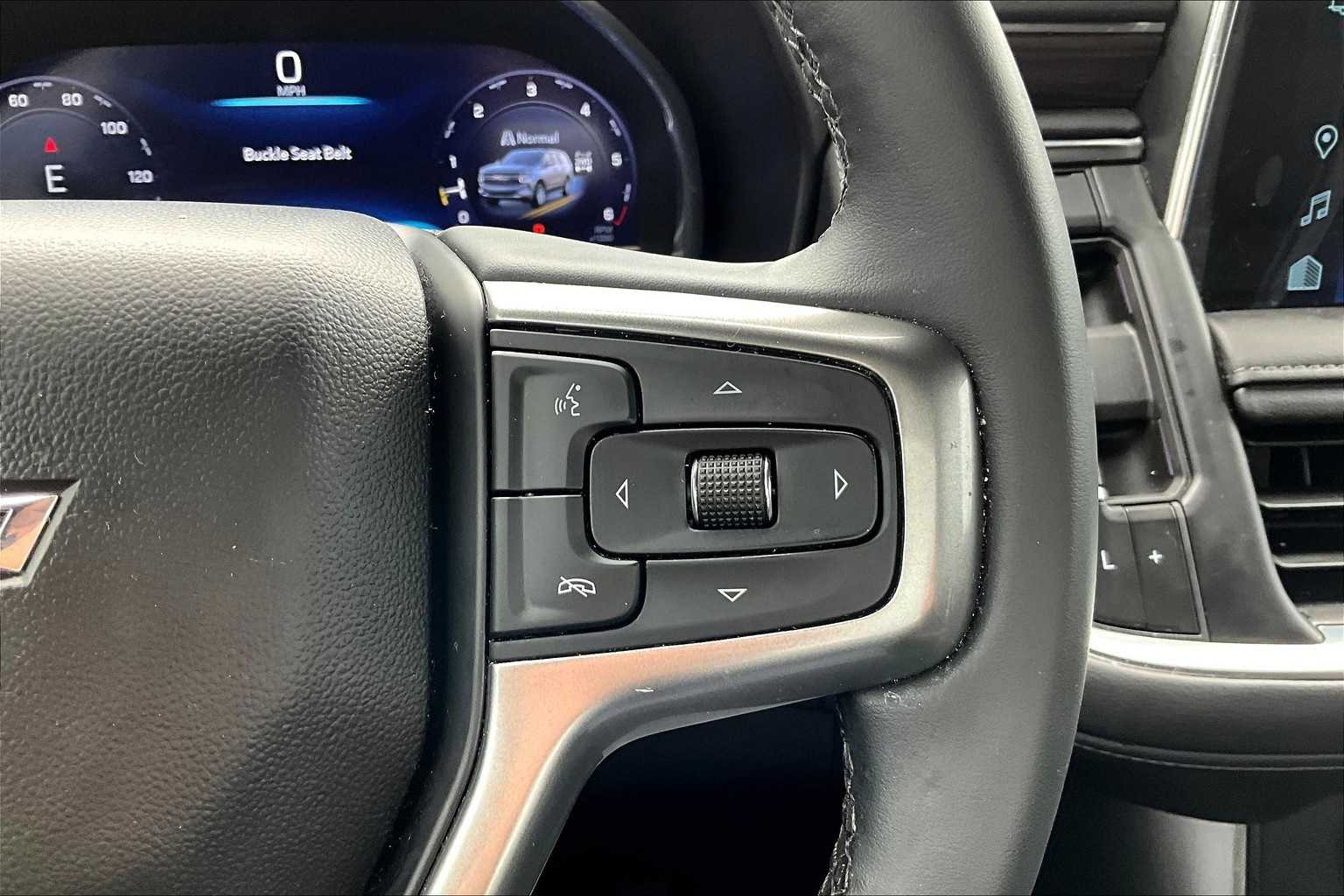 Thumbnail: 2023 Chevrolet Suburban - 20