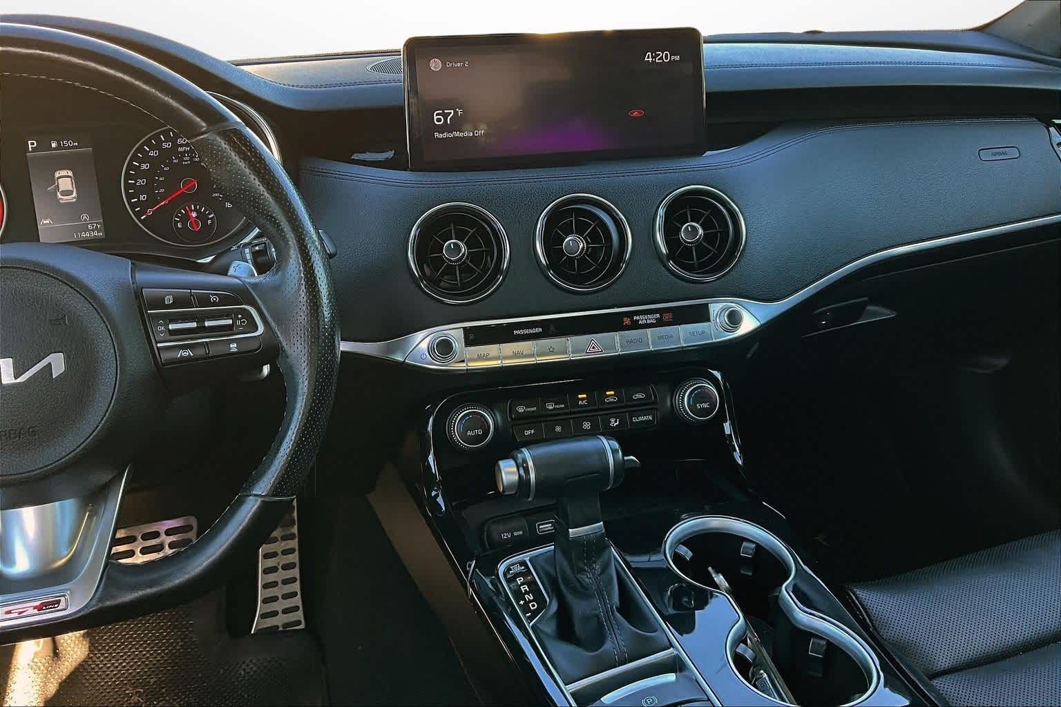 Thumbnail: 2022 Kia Stinger - 6