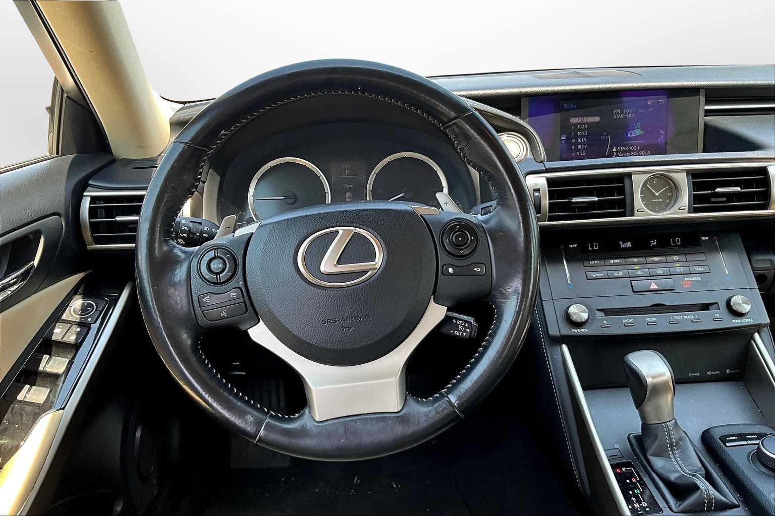 Thumbnail: 2016 Lexus IS - 5