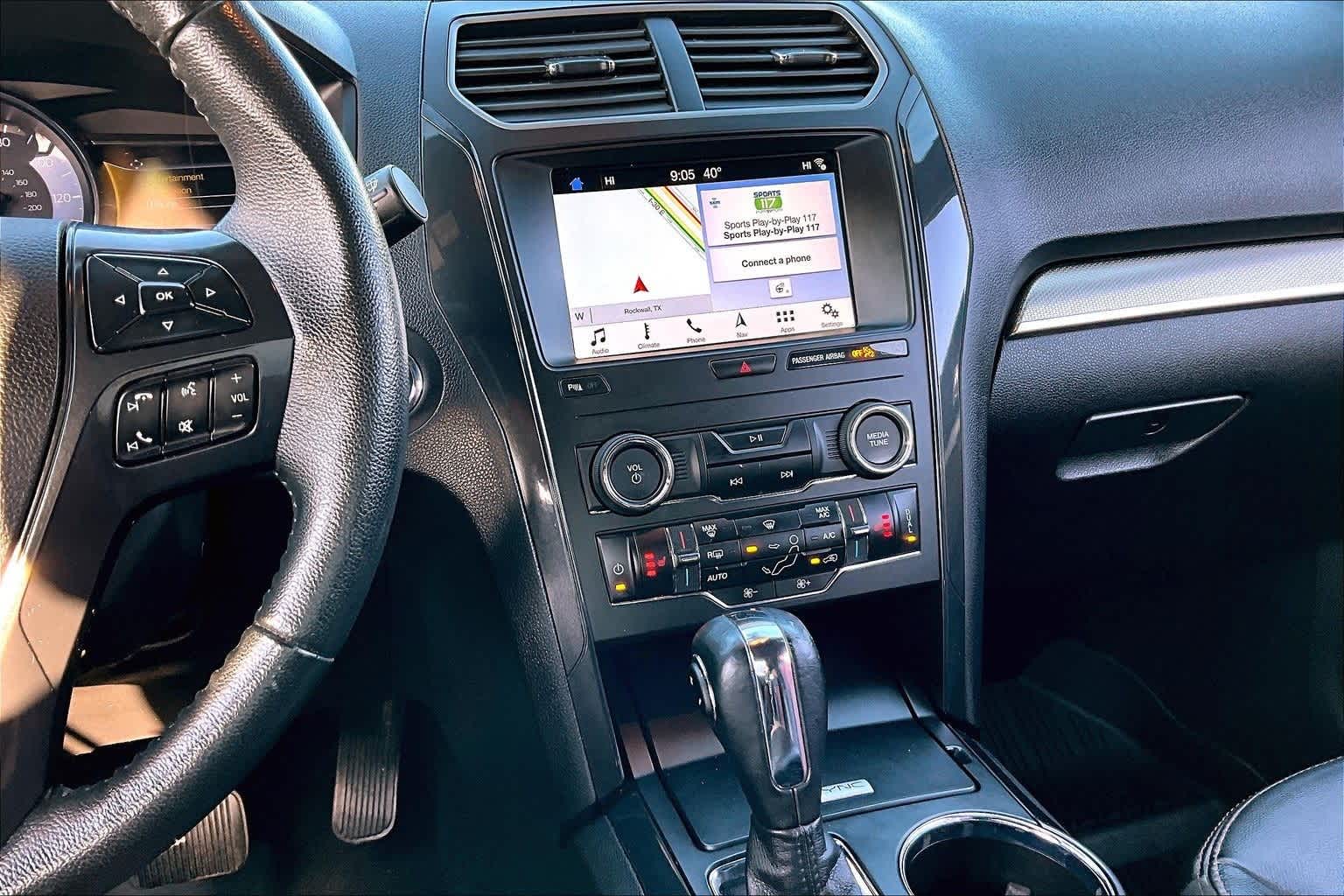 Thumbnail: 2019 Ford Explorer - 6